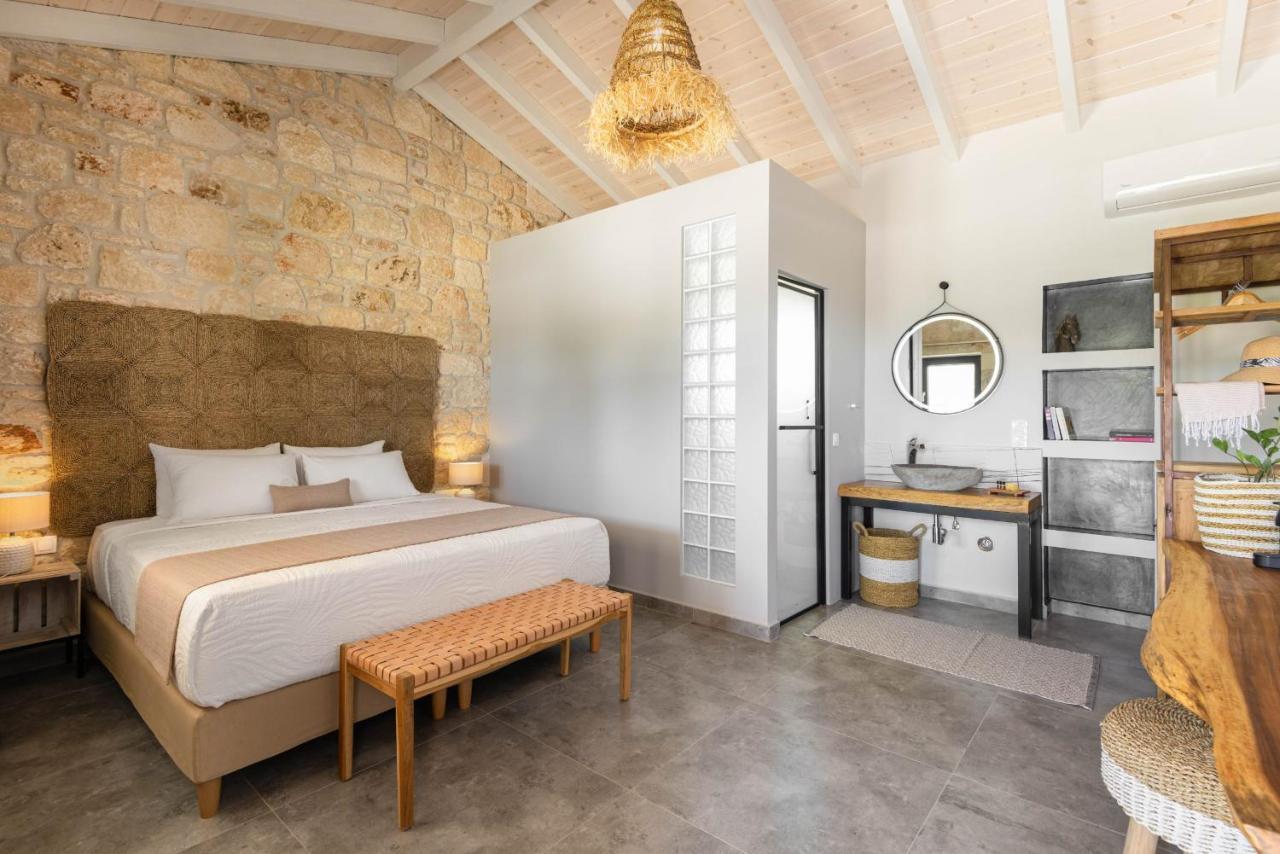 "Four Olives" Luxury Rooms, Afitos #Feelslikehome Exterior foto