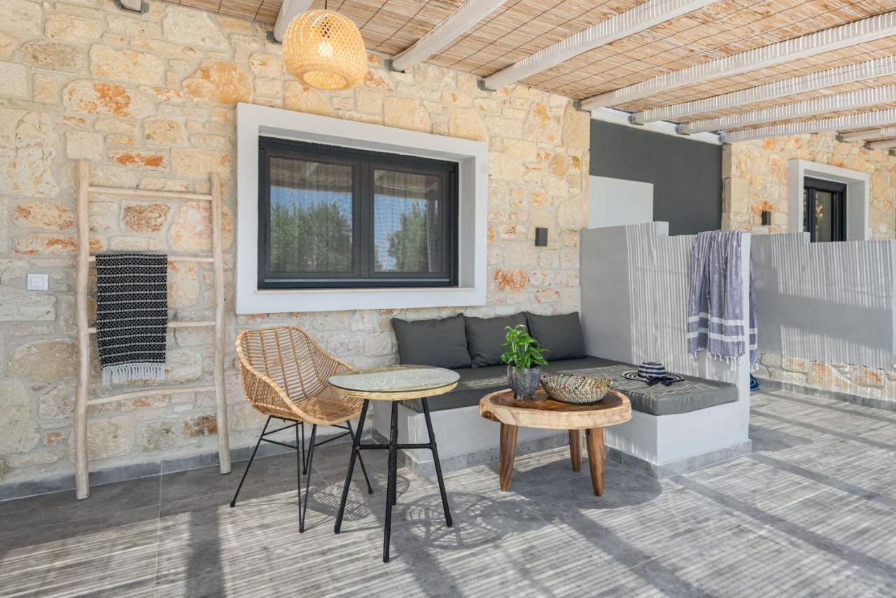"Four Olives" Luxury Rooms, Afitos #Feelslikehome Exterior foto