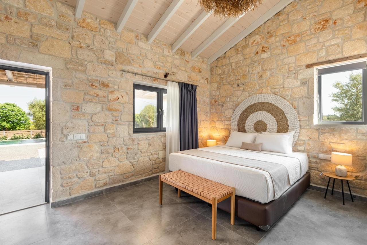 "Four Olives" Luxury Rooms, Afitos #Feelslikehome Exterior foto